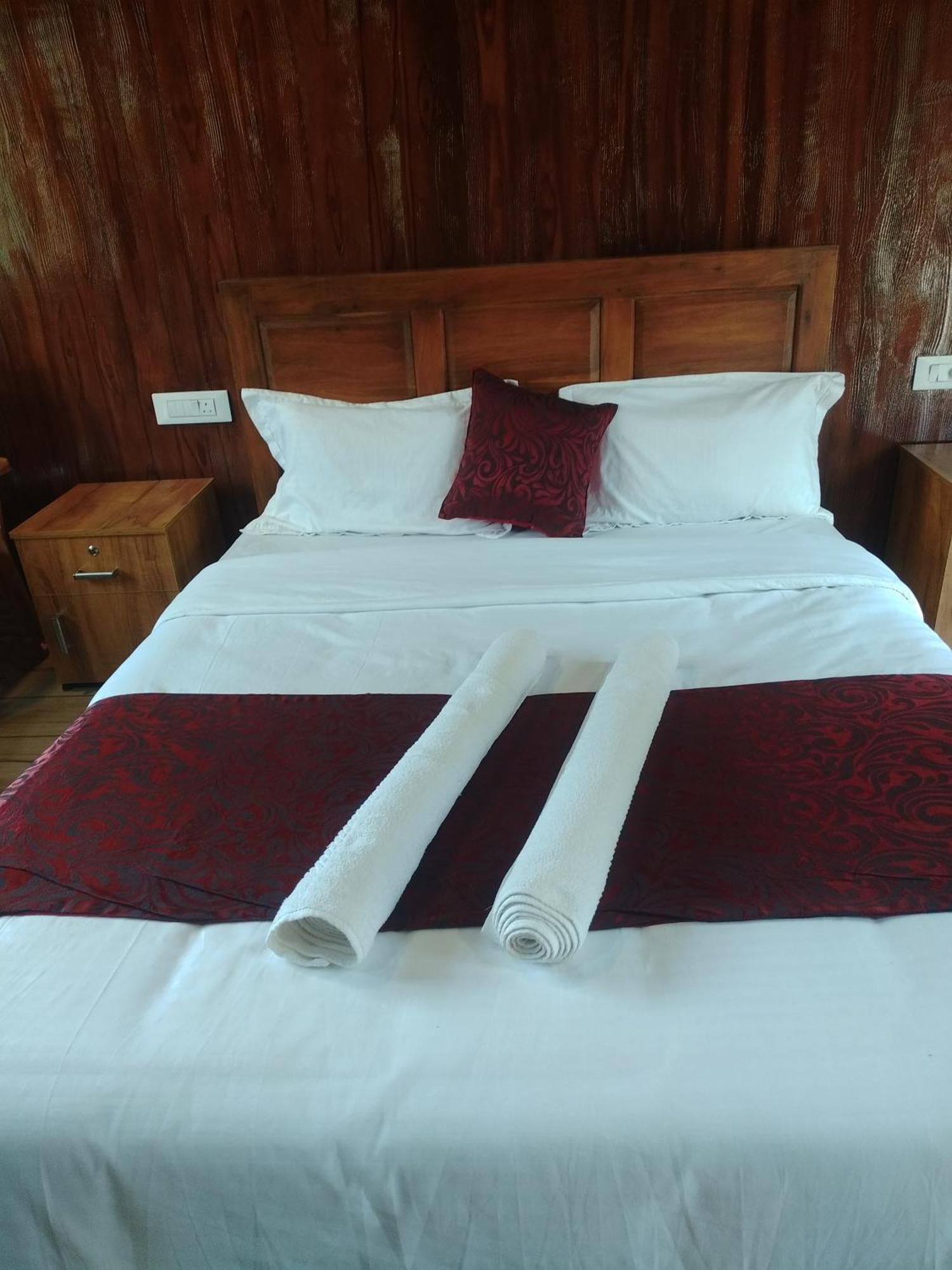 Don'S River Valley Jungle Resort Maraiyūr 외부 사진